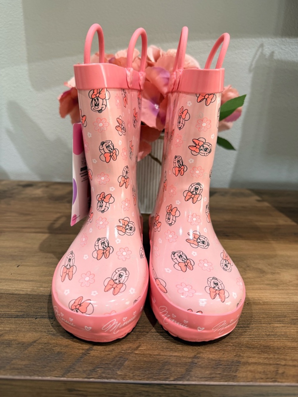 Disney Minnie Mouse rainboots in pink size 9. No box